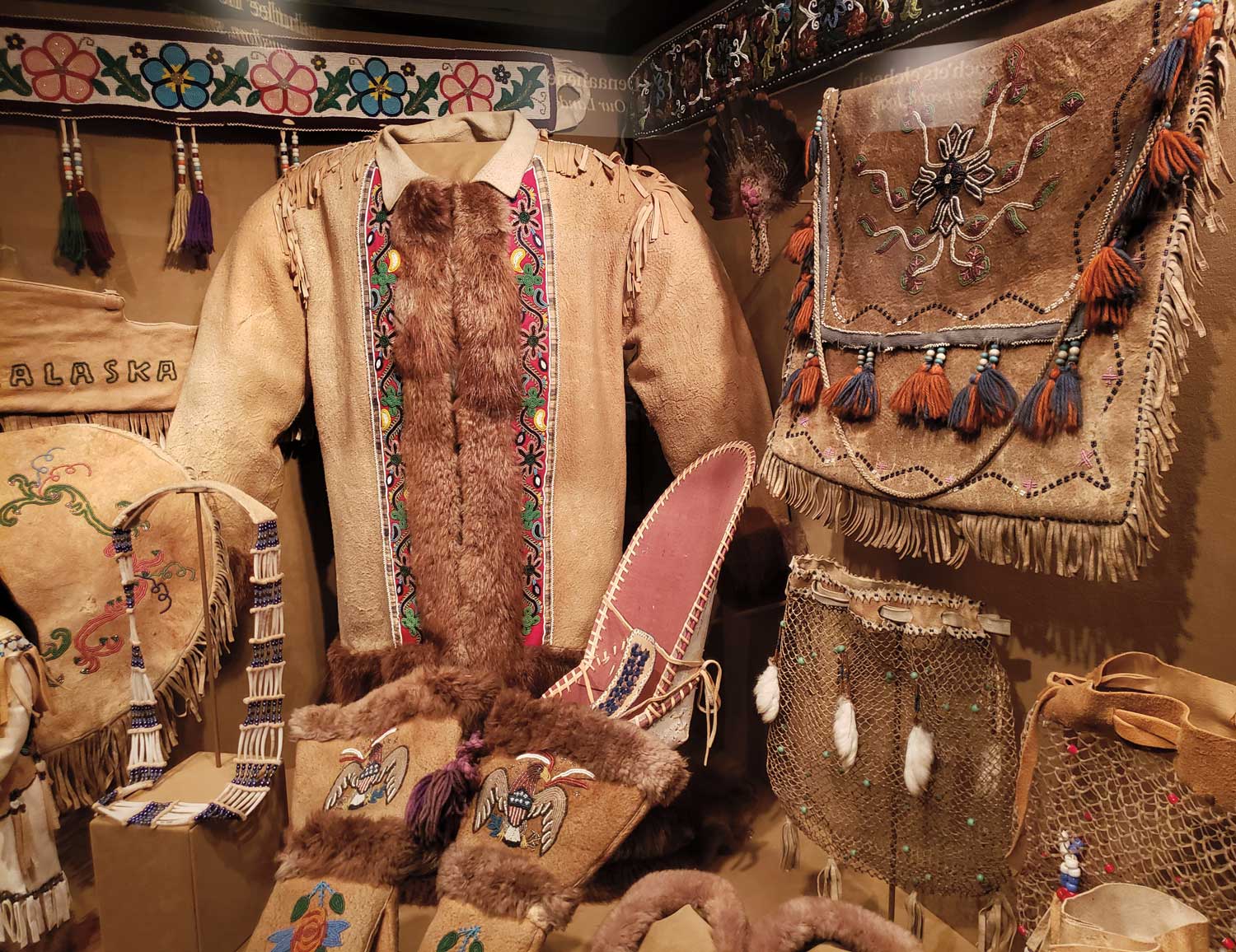 Athabascan handicrafts Athabascan handicrafts