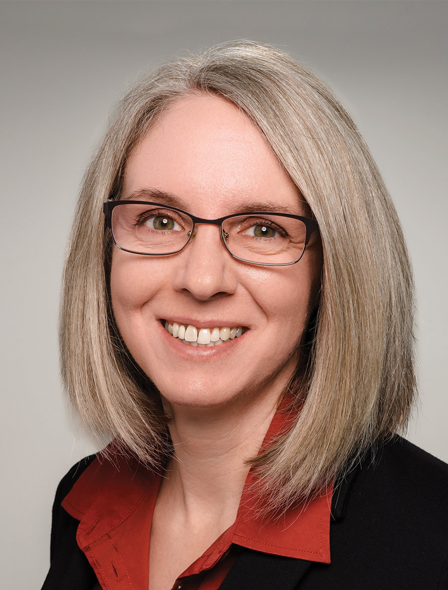 A Headshot of Erin Narus