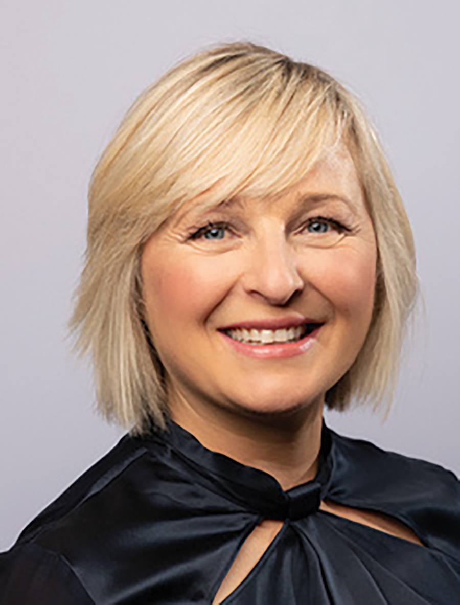 Headshot of Shareen Crosby