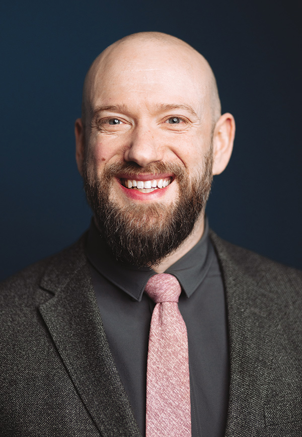 Joshua Rabe headshot