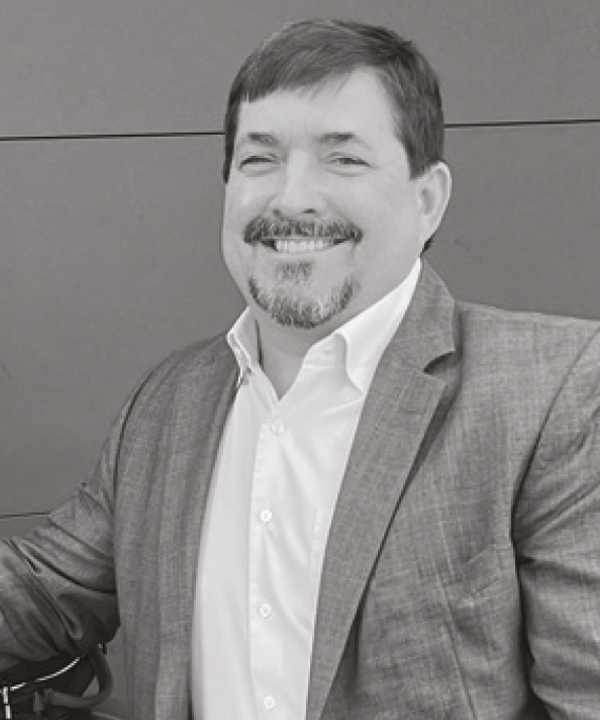 Thomas Showalter headshot