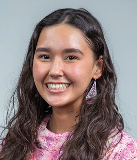 Cadence Aiyanguq Crow headshot