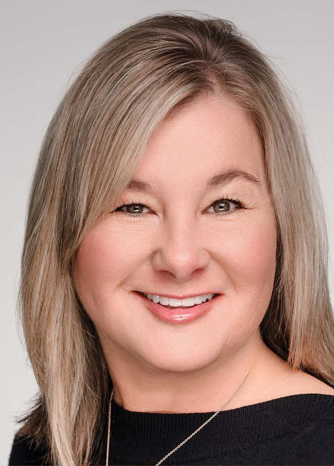 Kim Fontana headshot