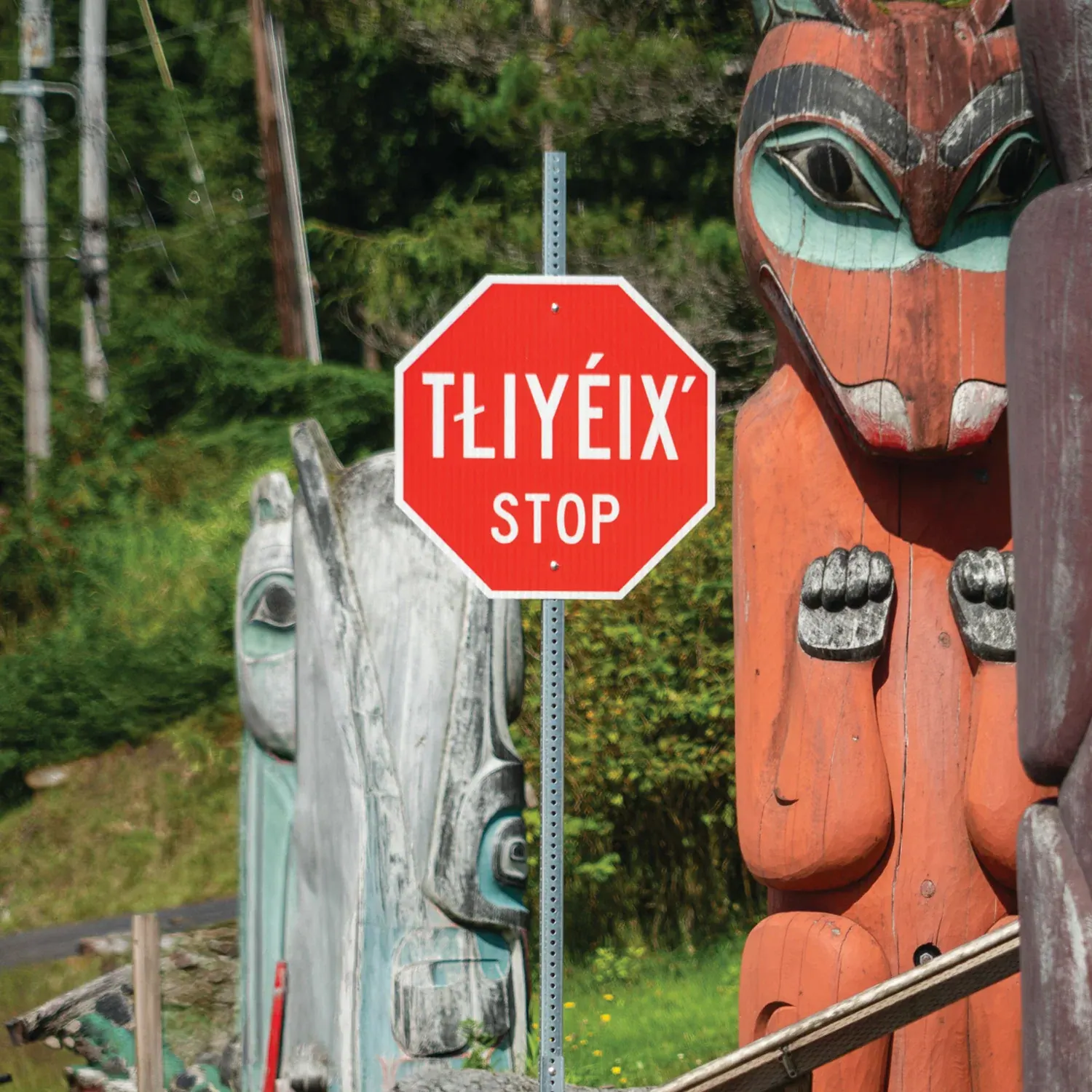 In 2025, Cape Fox Cultural Foundation unveiled new street signs around Ketchikan. The new signs are in Tlingit and English, as shown here.